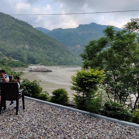 H7 Stay On The Ganges, Yoga & Spa Resort, Rishīkesh Dış mekan fotoğraf