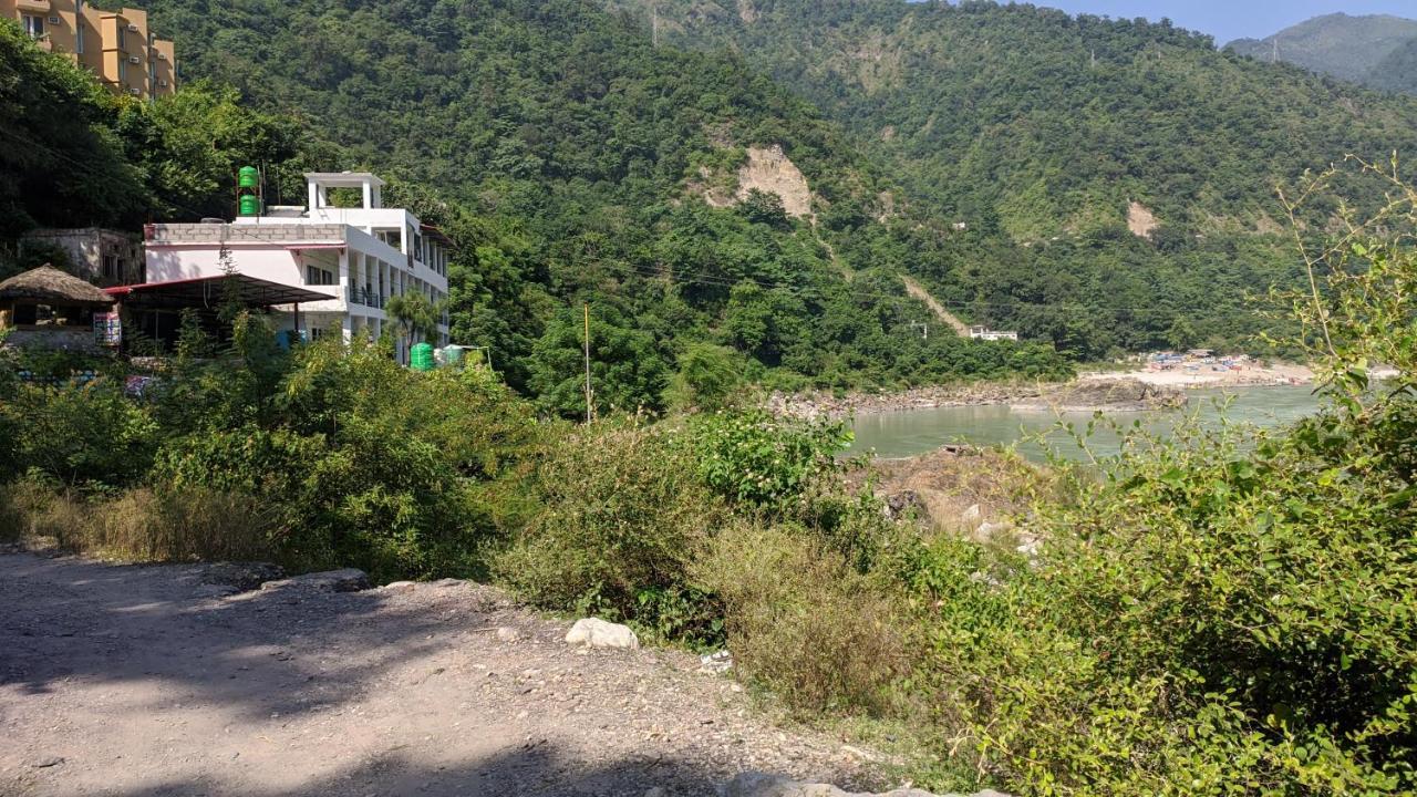 H7 Stay On The Ganges, Yoga & Spa Resort, Rishīkesh Dış mekan fotoğraf