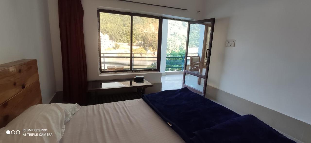 H7 Stay On The Ganges, Yoga & Spa Resort, Rishīkesh Dış mekan fotoğraf