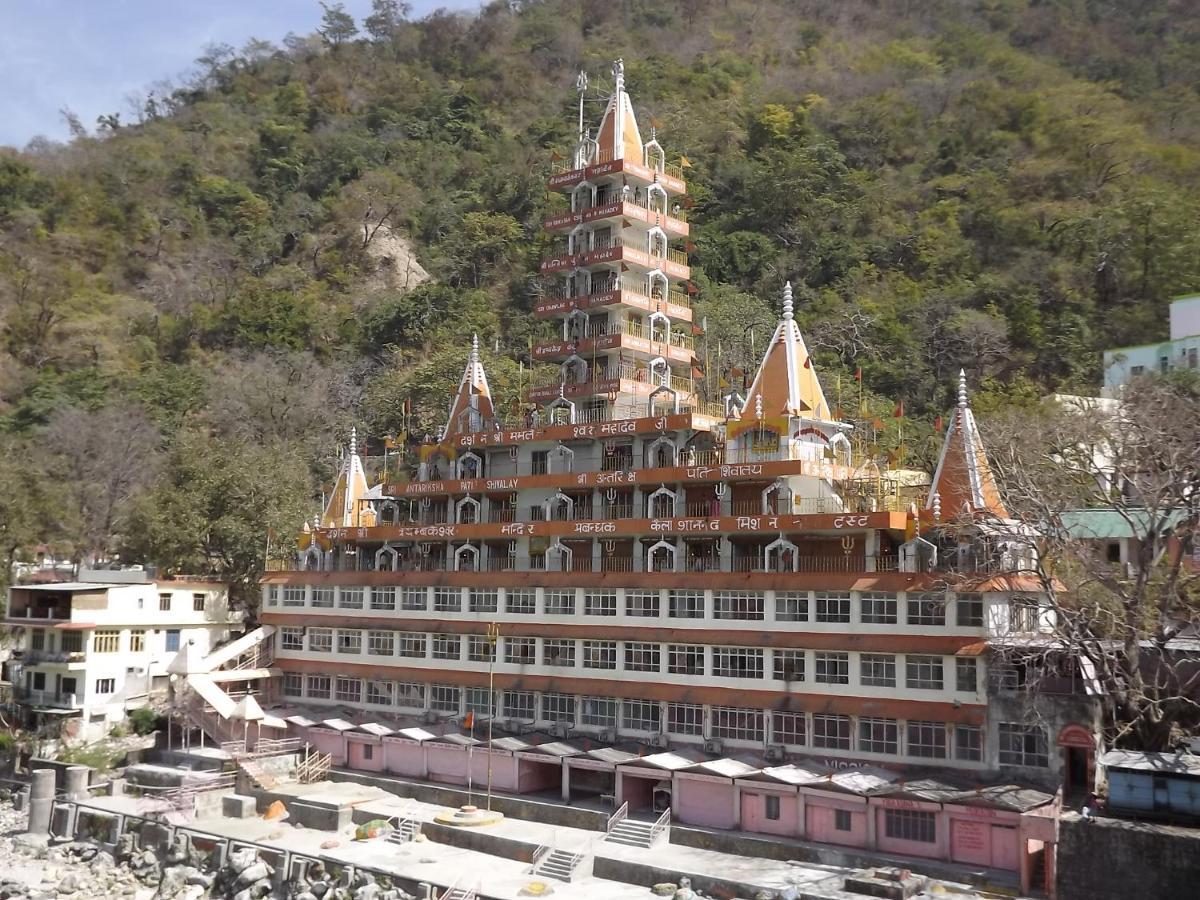 H7 Stay On The Ganges, Yoga & Spa Resort, Rishīkesh Dış mekan fotoğraf