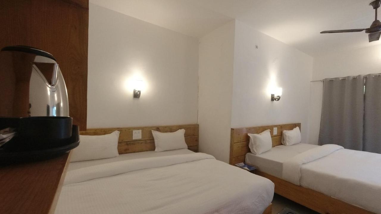 H7 Stay On The Ganges, Yoga & Spa Resort, Rishīkesh Dış mekan fotoğraf