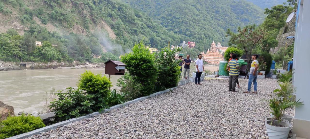 H7 Stay On The Ganges, Yoga & Spa Resort, Rishīkesh Dış mekan fotoğraf