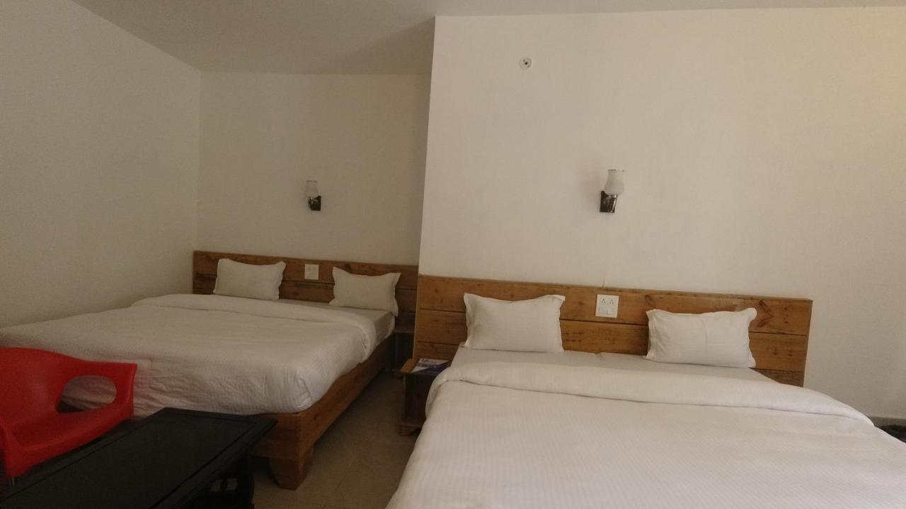H7 Stay On The Ganges, Yoga & Spa Resort, Rishīkesh Dış mekan fotoğraf